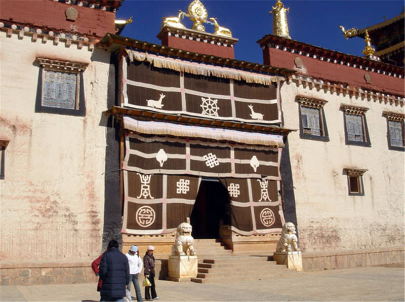 11 Days China UNESCO Tours Kunming Lijiang Shangri-la Riwa Yading Daocheng Xiangcheng Deqin Feilaisi